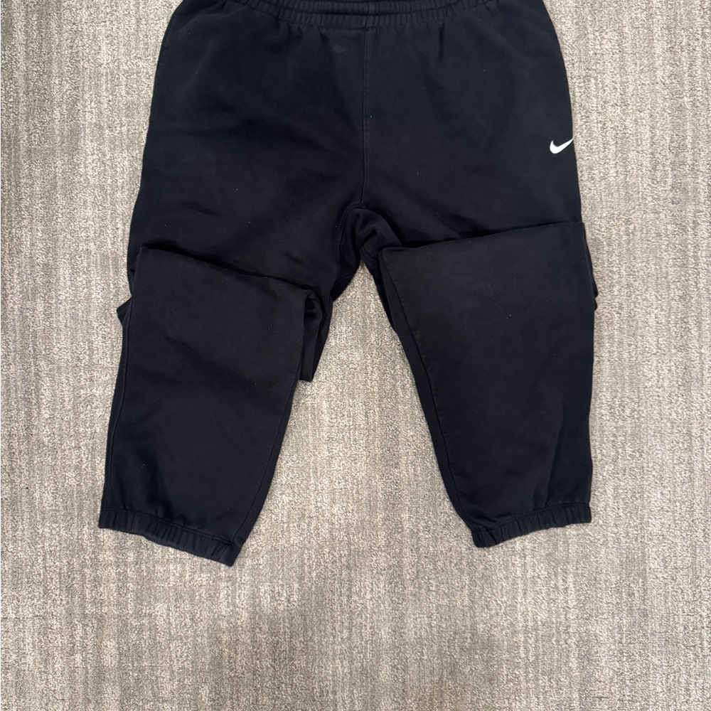Nike men’s Black Sweatpants size large